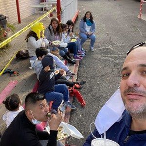 Meet your Posher, Manuel